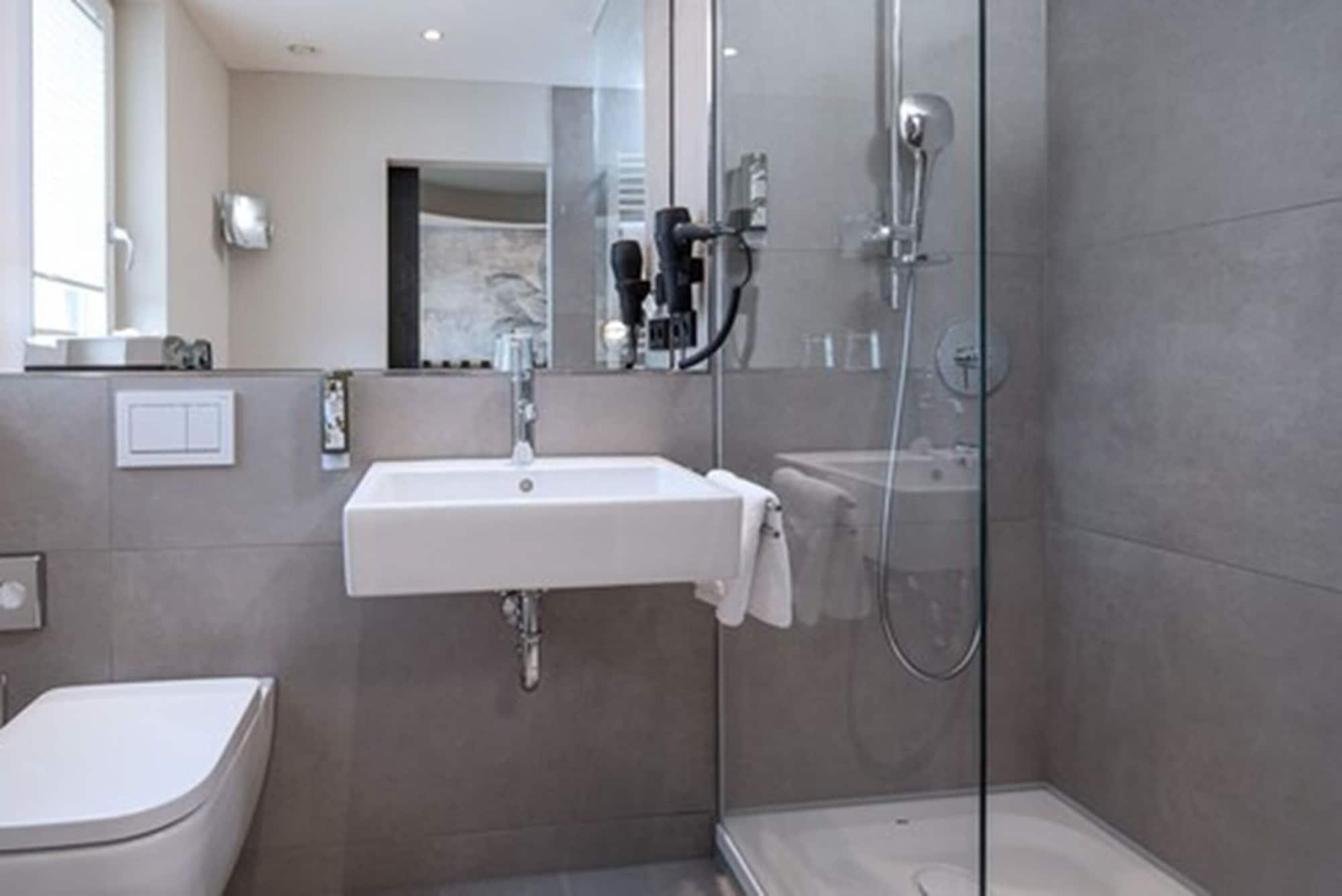 Parkhotel Schmid Adelsried Екстериор снимка