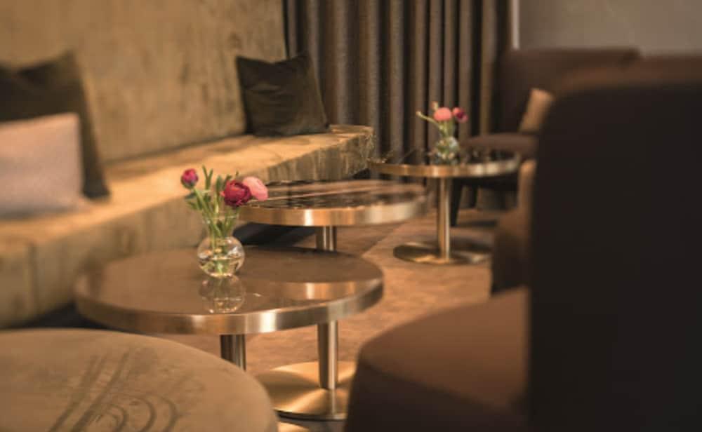 Parkhotel Schmid Adelsried Екстериор снимка