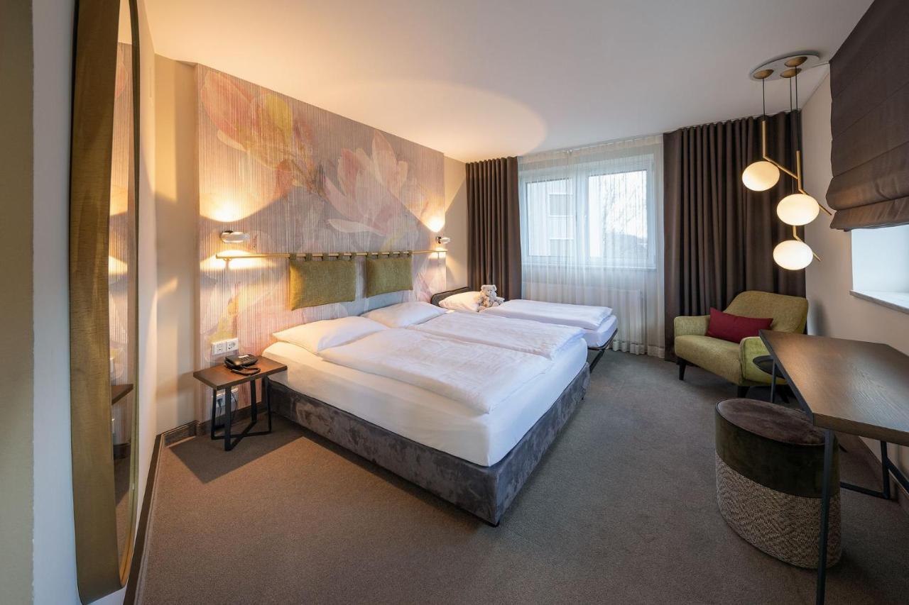 Parkhotel Schmid Adelsried Екстериор снимка