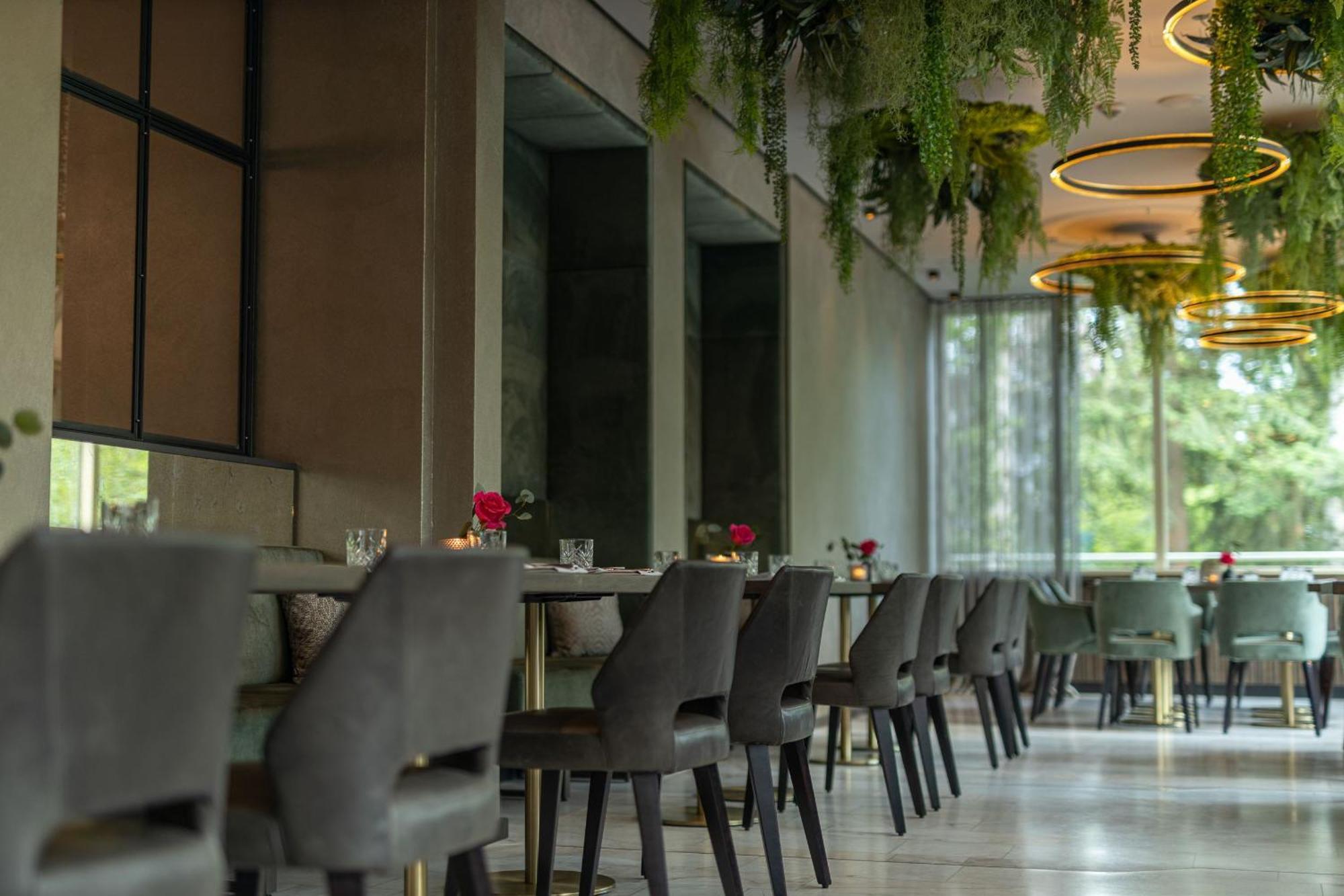 Parkhotel Schmid Adelsried Екстериор снимка