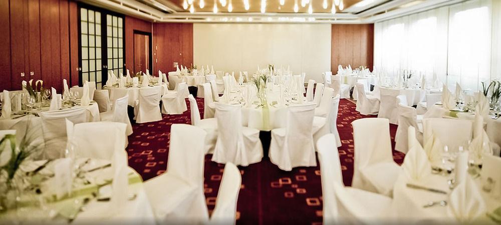 Parkhotel Schmid Adelsried Екстериор снимка