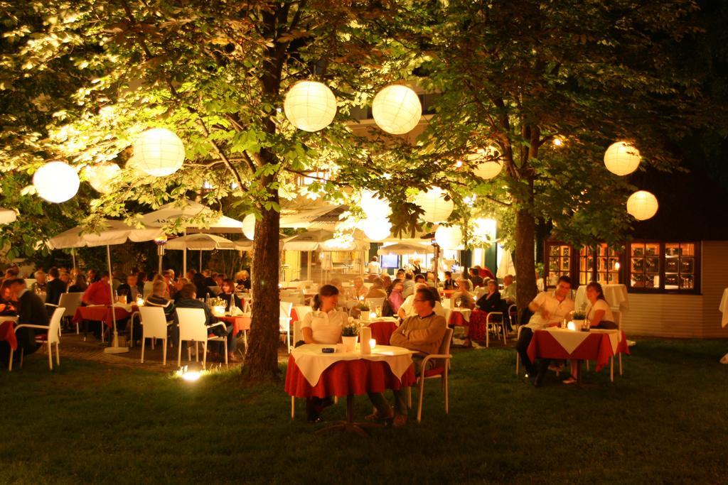 Parkhotel Schmid Adelsried Екстериор снимка