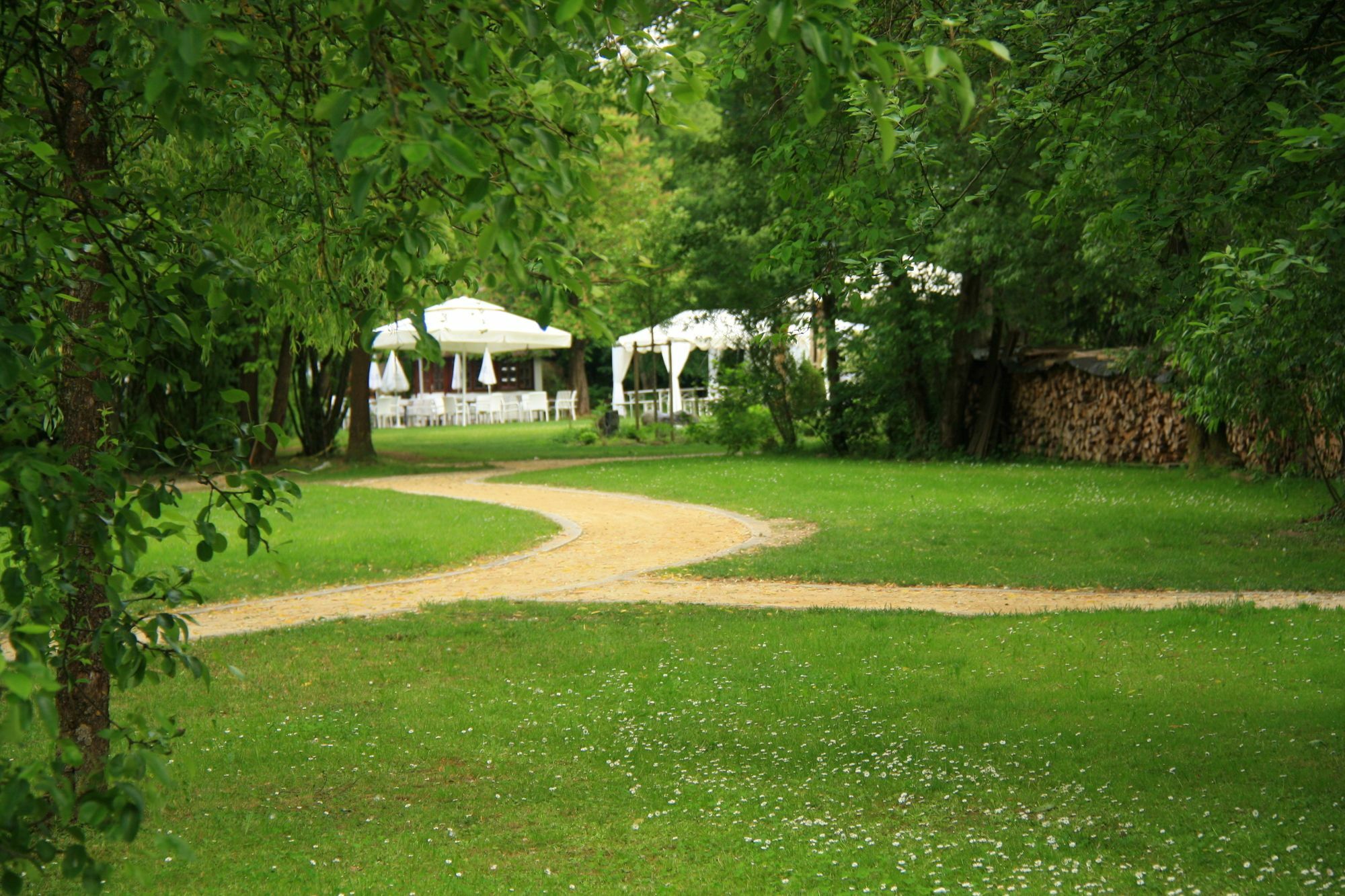 Parkhotel Schmid Adelsried Екстериор снимка